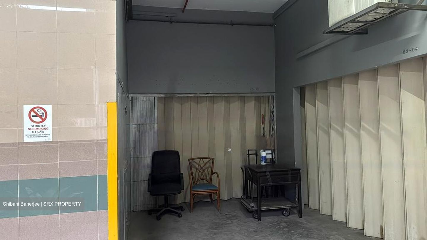 Guan Hua Warehouse Building (D13), Factory #481810531